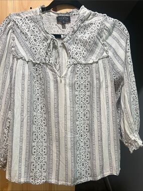 Lucky Brand White and Black Striped Peasant Top size medium